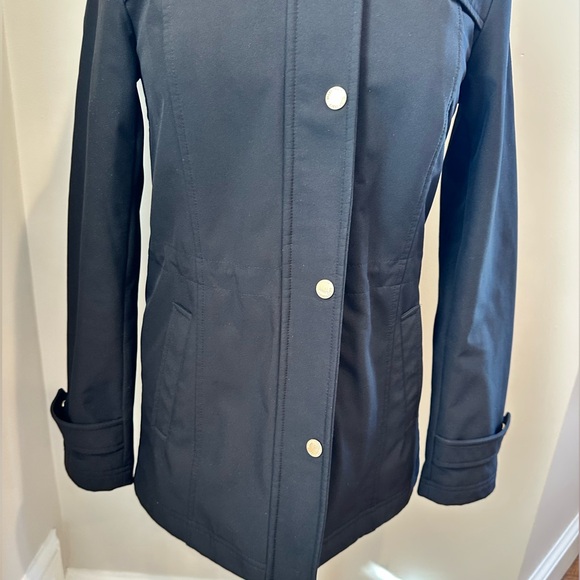 Ellen Tracy Women’s XS Black Raincoat - Picture 2 of 15